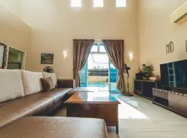 Batu Pahat Santalia Villa 4BR 12pax Private Pool by Our Stay
