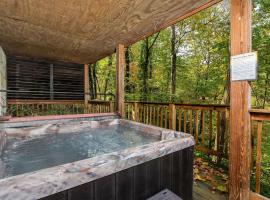 North Ridge Place - Fireplace, hot tub, and games!, hotel in Gatlinburg