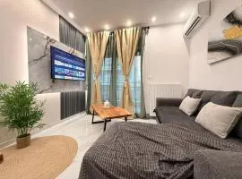 City Nest by InFox Suites Private Parking