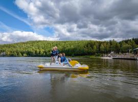 Landal Glamping Neufch&acirc;teau, resort em Neufch&acirc;teau