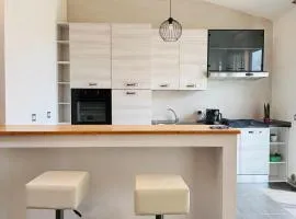 Flat 5