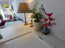 Bee Hive Studio Flat