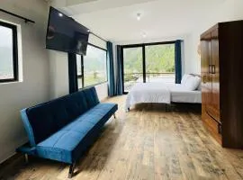 Moon View Suite