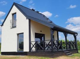 Domek nad jeziorem Potoczek, Giże: Giże şehrinde bir otel