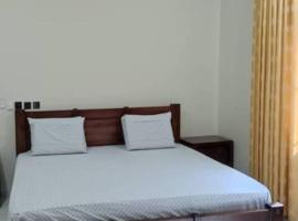 King Boateng's Village, hotell i Sakumona