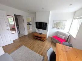 Cathedral View, Spacious City Centre, One Bedroom Flat - Chichester Holiday Properties