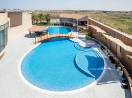 Al Reem Village Hotel - Managed by Rotana Hotels and Resorts, viešbutis mieste Džubailis