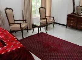 Holiday Executive Suite