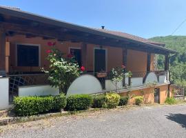 Rifugio Lunare, hotel v destinaci Lauria Inferiore