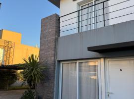 ByF apart duplex excepcional en complejo Amaiur DPTO N5 Av Alem Norte, hotel in Federación