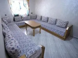 417 Superbe appartement à louer à Martil Luxury Apartment with WIFI in Martil ground floor, 2 bedroom living room terrace
