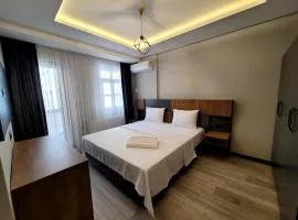 Levent Apart