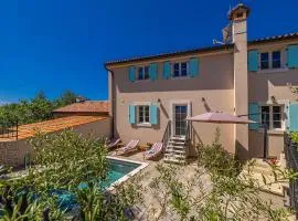 Villa MAVRA with private pool