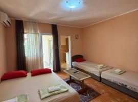Apartmani Tina 3, hotel v destinaci Bar