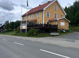 Gula Villan Värdshus, hotel en Glommersträsk