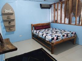 Oceanfront Guest House, villa em Puerto Galera