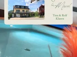 Residenz Moselzauber - Ferienwohnungen mit Pool Landschaft