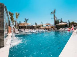 Ksamil Central Park Hotel, hotel in Ksamil