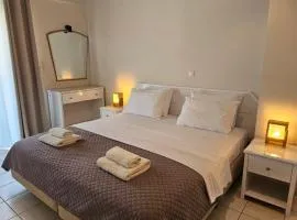 Bungalow White Apartments