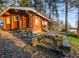 Holiday Home Huvilakoti 2 by Interhome, ξενοδοχείο σε Puromäki