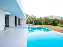 The Oasis, luxury Villa in Nidri