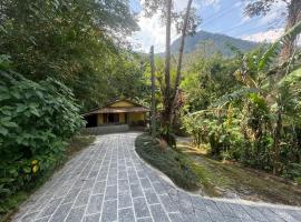 Sítio Pajuçara - Chalé 4 - Dentro do Parque Nacional da Serra dos Órgãos - Acesso ao açúde e cachoeira dentro da propriedade, hotel v destinaci Guapimirim