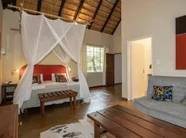 Seringa Lodge & Safaris
