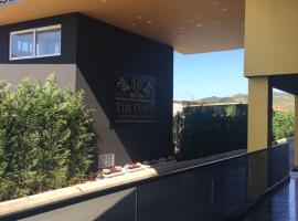 The One Boutique Hotel, hôtel à Muçaj près de : Aéroport international de Tirana - TIA
