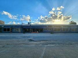 Hotel Nhungue & Shopping Lda, ξενοδοχείο στο Τέτε