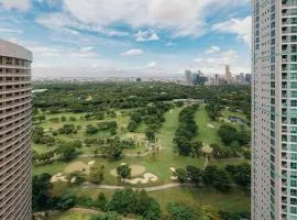 Modern Coastal Design 1 BR Condo Golf View BGC