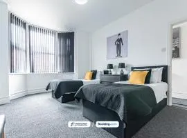 Wigan Short Let Spacious 4BR, Contractors Welcome