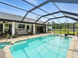 Peaceful Naples Retreat Pool and Spa Haven
