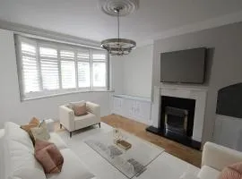 Stunning Caterham 4 bedroom home