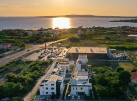 NEW Sea House Villa Katarina, khách sạn ở Privlaka