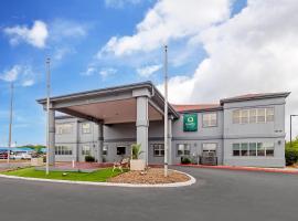 Quality Inn & Suites I-10 near Fiesta Texas