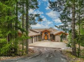 Mountain House of Wonder, holiday rental in Qualicum Beach