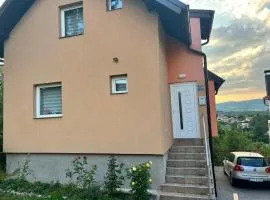 Anelora House