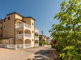 Lovely Apartment In Seline With Wifi