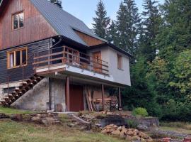 Chata pod l&iacute;pou B&iacute;l&yacute; Kř&iacute;ž, chal&eacute; em Klokočov