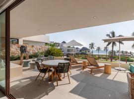 Marea Beachfront Villa H48, hotel v destinaci Zihuatanejo