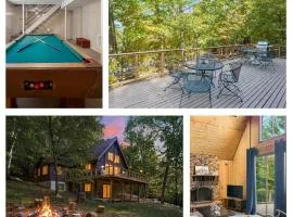Cozy Cabin w Fire Pit, Hot Tub, Deck, & Pool Table