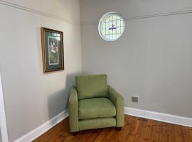 204 Mazisi Kunene House 2, ξενοδοχείο στο Ντέρμπαν