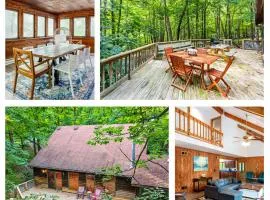 Huge Cabin w Hot Tub, Deck, Grill, Fire Pit, WiFi