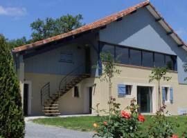 B&B La Ferme de la Patte d'Oie，Saint-Michel-Saint-Jaymes的B&B