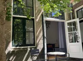 Barbera Guesthouse Hotel Apartments - Experience local life in the Old Centre