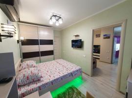 Уютная 2-комнатная квартира в сердце Уральска!、ウラリスクのホテル