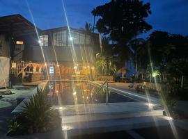 Black Beach Hostel, hotell sihtkohas Talamanca