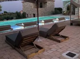 Liokrina suites
