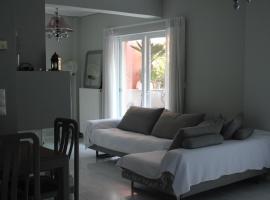 Grey Stones & Balcony, hotel v destinaci Patra