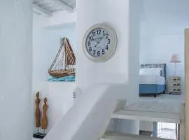 Deluxe Paros Villa Grand Villa 4 Bedrooms Wonderful Sea View & Private Pool Golden Beach